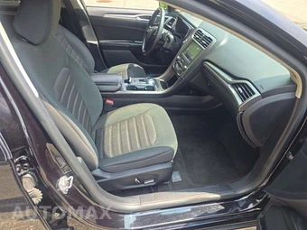 2020 Ford Fusion SE - miniatura 18