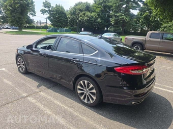 2020 Ford Fusion SE - miniatura 2