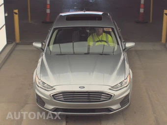 2020 Ford Fusion SE - miniatura 2