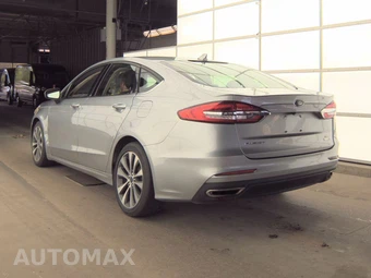 2020 Ford Fusion SE - miniatura 8