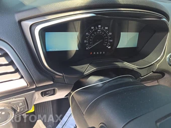 2020 Ford Fusion SE – miniatura 18
