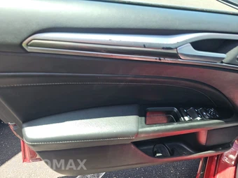 2020 Ford Fusion SEL – miniatura 9