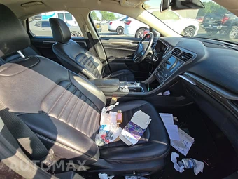 2020 Ford Fusion SEL - miniatura 8