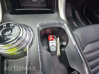 2020 Ford Fusion SEL - miniatura 8