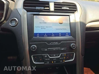 2020 Ford Fusion SEL – miniatura 10