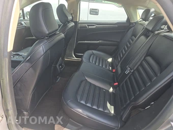 2020 Ford Fusion SEL - miniatura 13