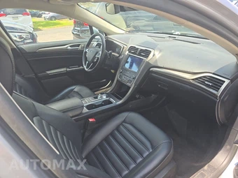 2020 Ford Fusion SEL - miniatura 8
