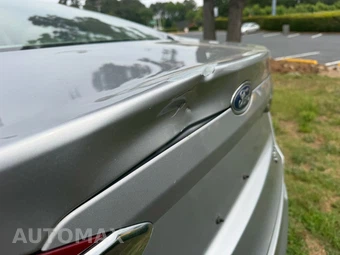 2020 Ford Fusion SEL - miniatura 14