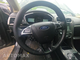 2020 Ford Fusion SEL - miniatura 10