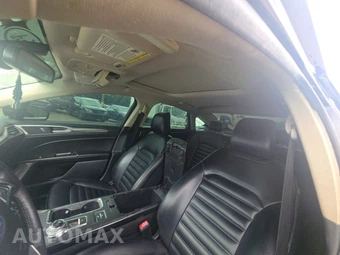 2020 Ford Fusion SEL - miniatura 16