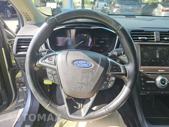 2020 Ford Fusion Titanium – miniatura 10