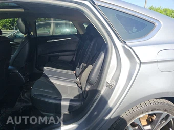 2020 Ford Fusion Titanium – miniatura 13