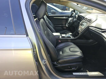 2020 Ford Fusion Titanium – miniatura 8