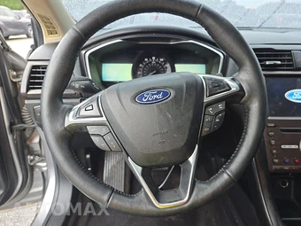 2020 Ford Fusion Titanium – miniatura 10