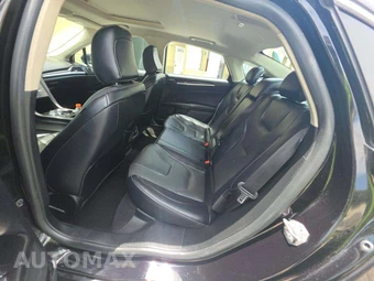 2020 Ford Fusion Titanium - miniatura 10