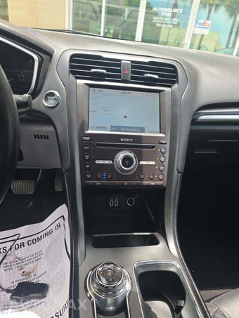 2020 Ford Fusion Titanium - miniatura 7