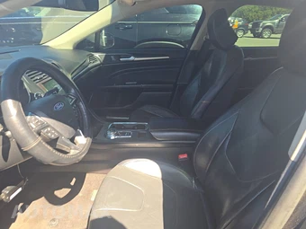 2020 Ford Fusion Titanium - miniatura 13