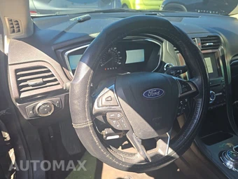 2020 Ford Fusion Titanium - miniatura 16