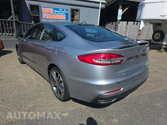2020 Ford Fusion Titanium – miniatura 2