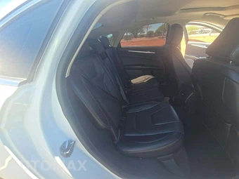2020 Ford Fusion Titanium – miniatura 13
