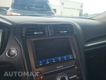 2020 Ford Fusion Titanium – miniatura 11