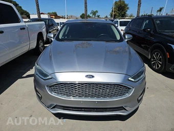 2020 Ford Fusion Titanium - miniatura 2