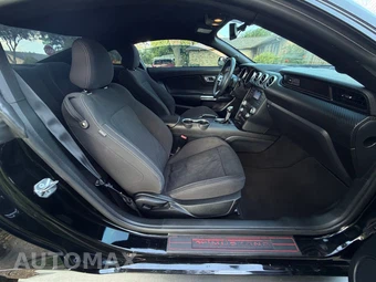 2020 Ford Mustang EcoBoost Coupe – miniatura 10