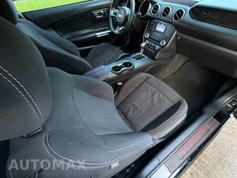2020 Ford Mustang EcoBoost Coupe – miniatura 11
