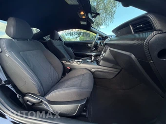 2020 Ford Mustang EcoBoost Coupe – miniatura 12