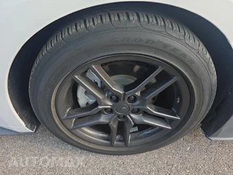 2020 Ford Mustang EcoBoost Coupe - miniatura 9