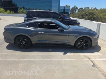 2020 Ford Mustang EcoBoost Coupe - miniatura 4