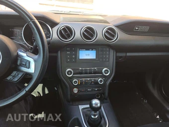 2020 Ford Mustang EcoBoost Coupe - miniatura 10
