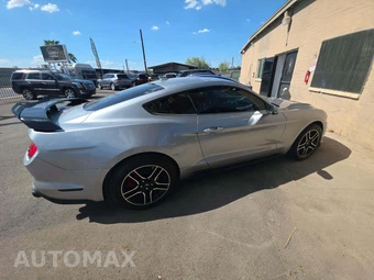 2020 Ford Mustang EcoBoost Coupe - miniatura 4