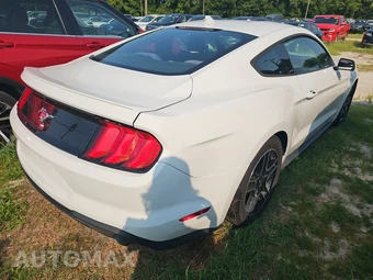 2020 Ford Mustang EcoBoost Coupe - miniatura 4