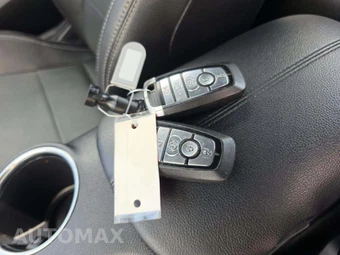 2020 Ford Mustang EcoBoost Premium Coupe - miniatura 8
