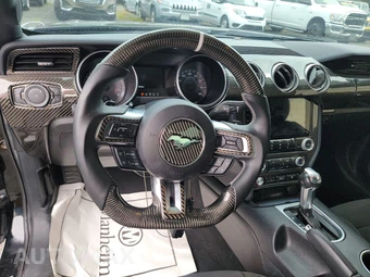 2020 Ford Mustang GT Coupe - miniatura 10