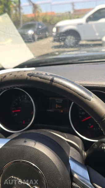 2020 Ford Mustang GT Coupe - miniatura 19