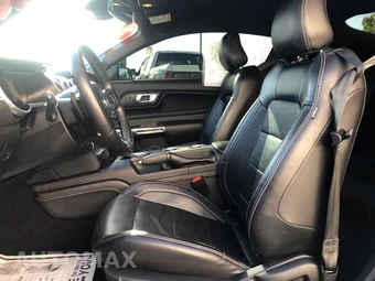 2020 Ford Mustang GT Premium Coupe - miniatura 9