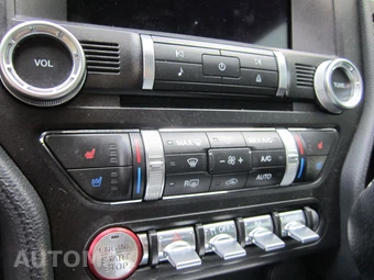 2020 Ford Mustang GT Premium Coupe – miniatura 46