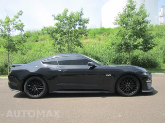 2020 Ford Mustang GT Premium Coupe – miniatura 9