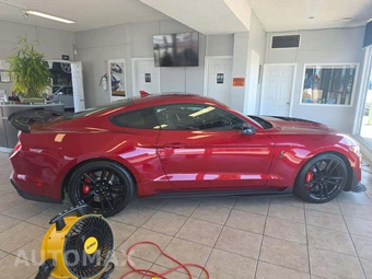 2020 Ford Mustang Shelby GT500 Coupe - miniatura 4