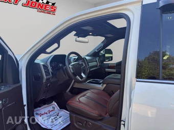 2020 Ford Super Duty F-250 King Ranch Crew Cab Medium Bed - miniatura 4