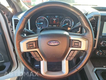 2020 Ford Super Duty F-250 Lariat Crew Cab Medium Bed - miniatura 10