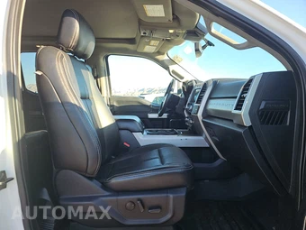 2020 Ford Super Duty F-250 Lariat Crew Cab Medium Bed - miniatura 8