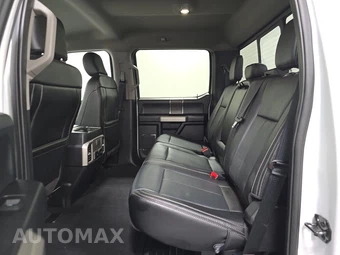 2020 Ford Super Duty F-250 Lariat Crew Cab Medium Bed - miniatura 13