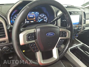 2020 Ford Super Duty F-250 Lariat Crew Cab Medium Bed - miniatura 10