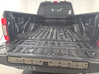 2020 Ford Super Duty F-250 Lariat Crew Cab Medium Bed - miniatura 16