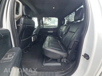 2020 Ford Super Duty F-250 Lariat Crew Cab Medium Bed - miniatura 13