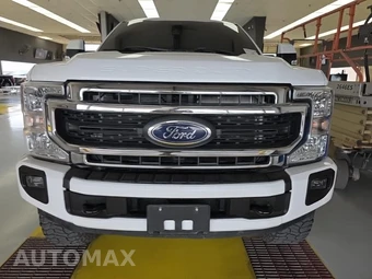 2020 Ford Super Duty F-250 Lariat Crew Cab Medium Bed - miniatura 2