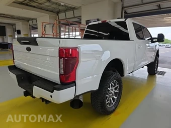 2020 Ford Super Duty F-250 Lariat Crew Cab Medium Bed - miniatura 4